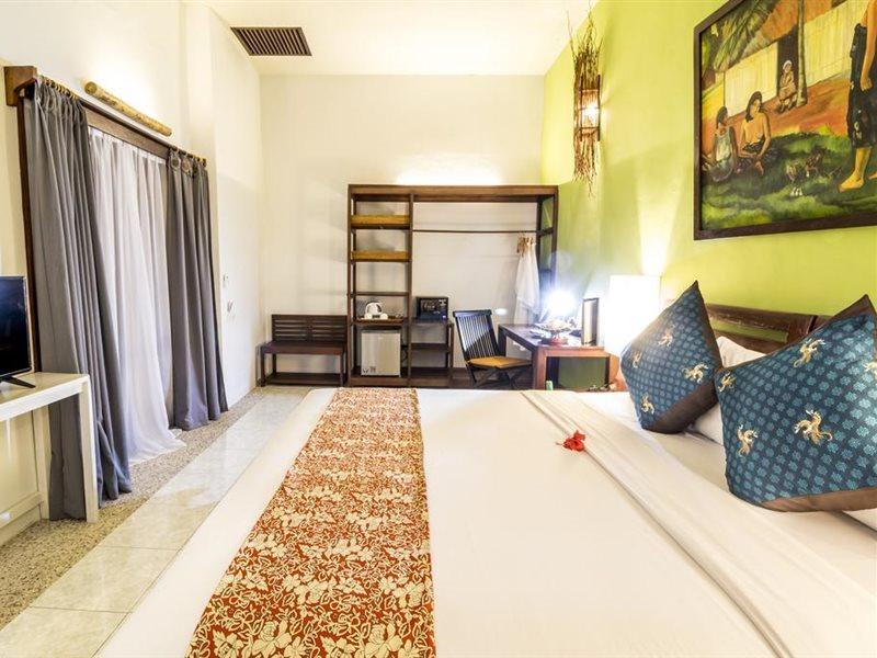 Cocotinos Lembeh A Boutique Dive Lodge Bitung Esterno foto