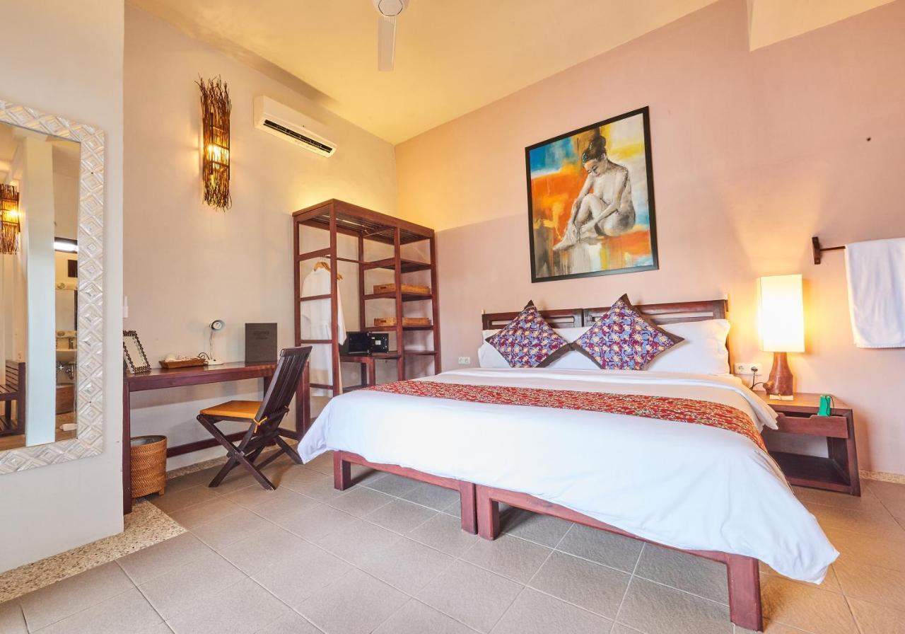 Cocotinos Lembeh A Boutique Dive Lodge Bitung Esterno foto