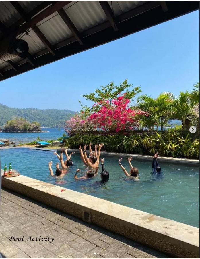Cocotinos Lembeh A Boutique Dive Lodge Bitung Esterno foto